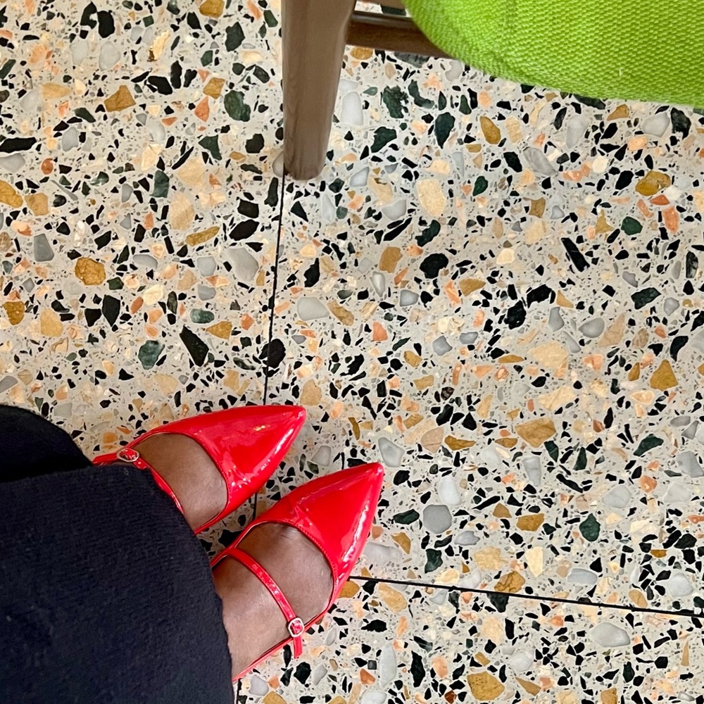 Chase & Chloe Red Patent Leather Mary Jane Flats - Size 8